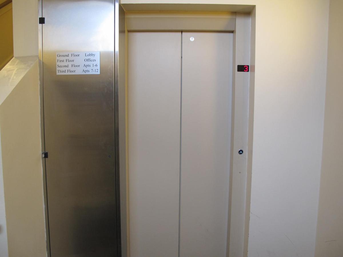 Churchill Two Bedroom Apartments With Free Parking And The Minster View York Buitenkant foto